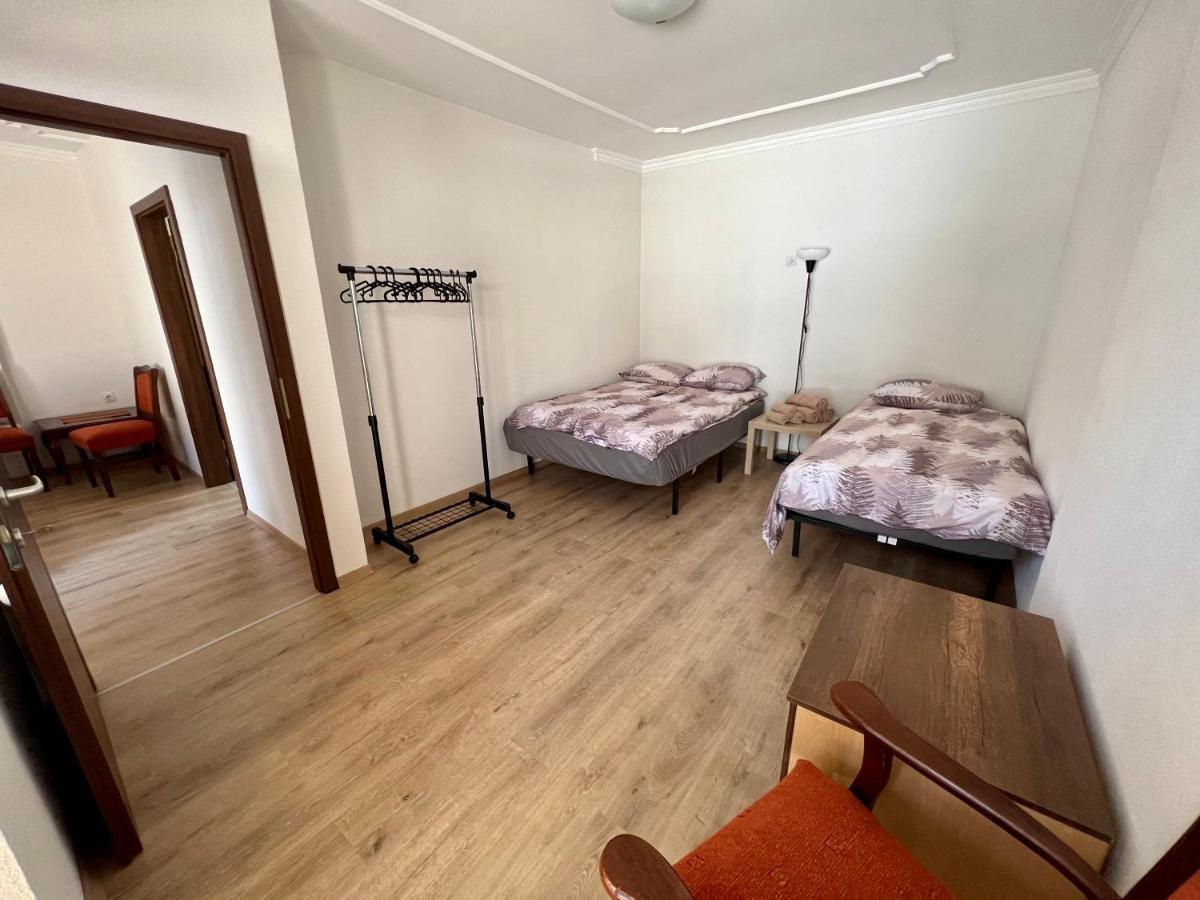 Home Base Apartments Üsküp Dış mekan fotoğraf